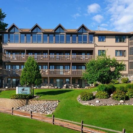 The Pointe Hotel And Suites Миноккуа Экстерьер фото